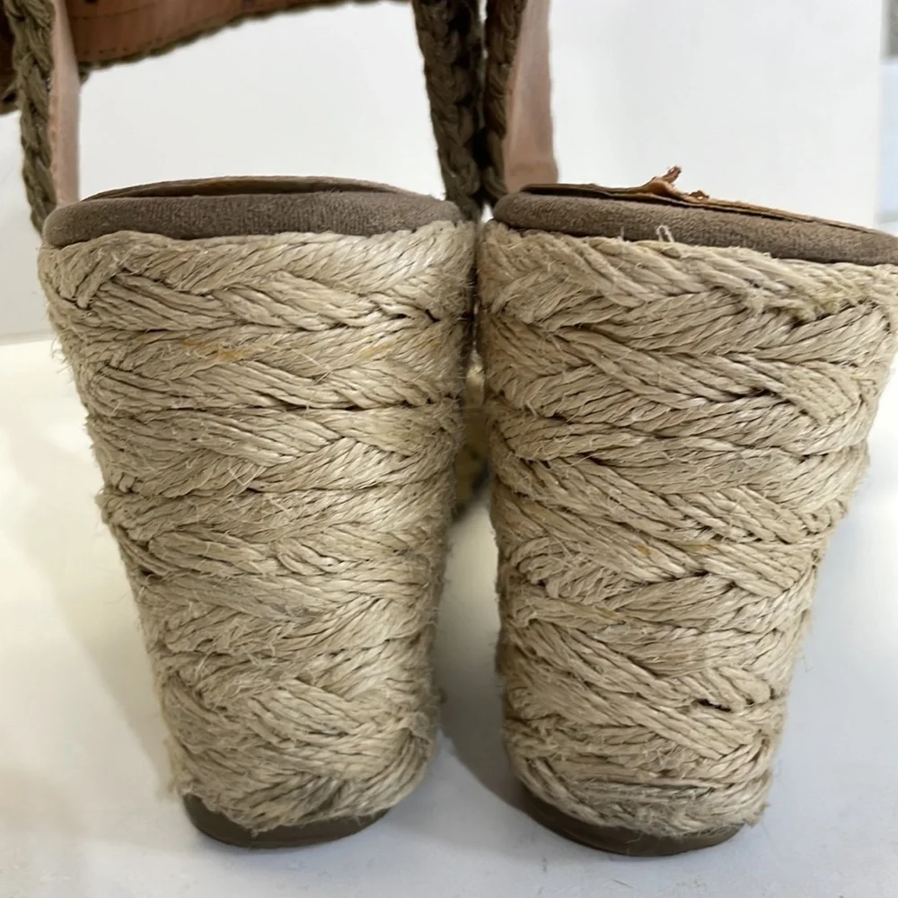 Steve Madden, brussel style, rope wedge heeled sandal